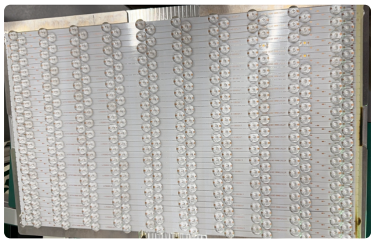 עדשת LED PCBA