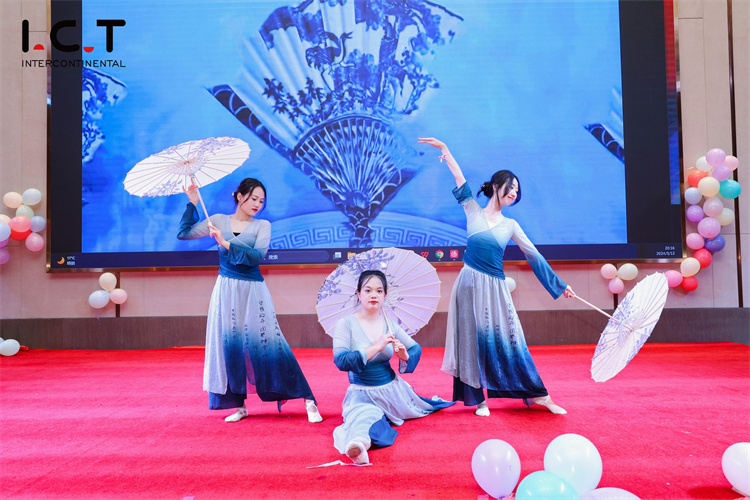 הדגש מופע ריקוד