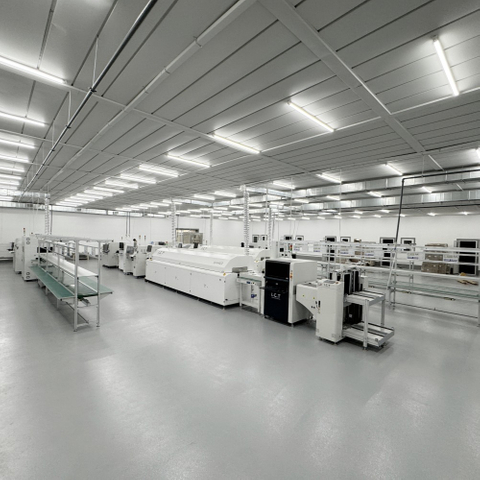 תקשוב | קו ייצור נורות LED מכונה חצי אוטומטית