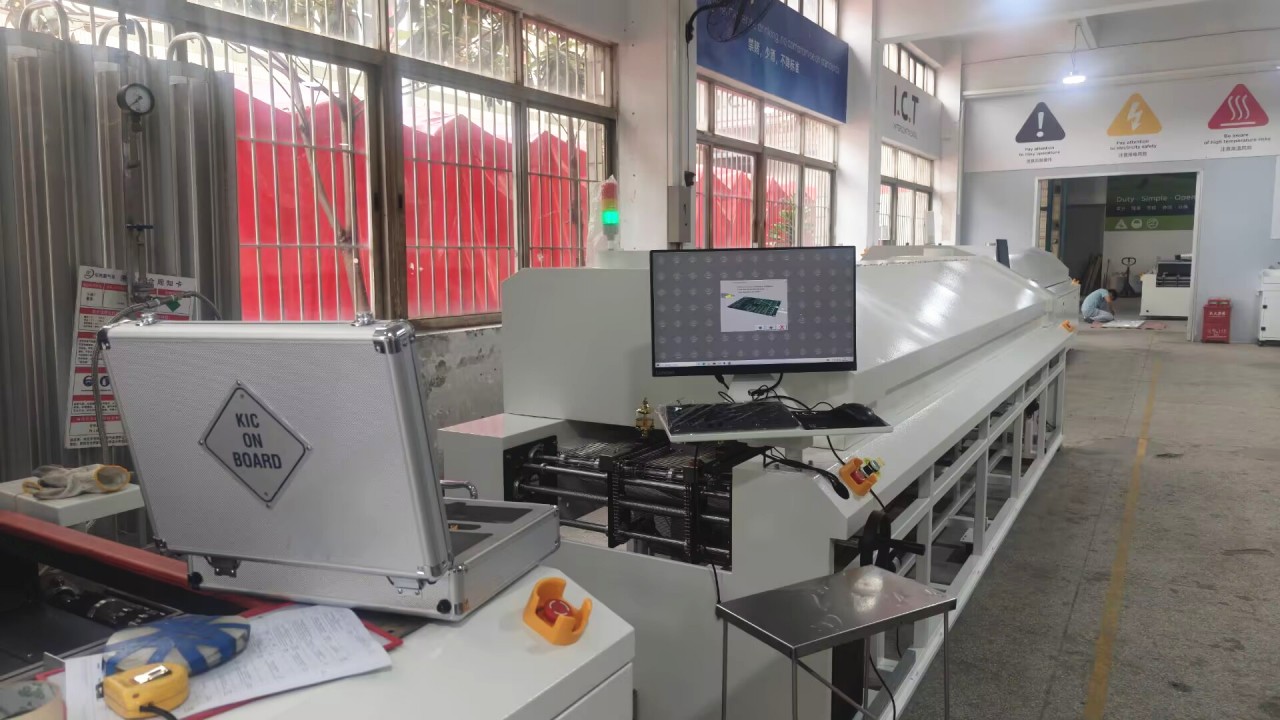 כל יחידה עוברת בדיקת עקומת טמפרטורה קפדנית 02.jpg